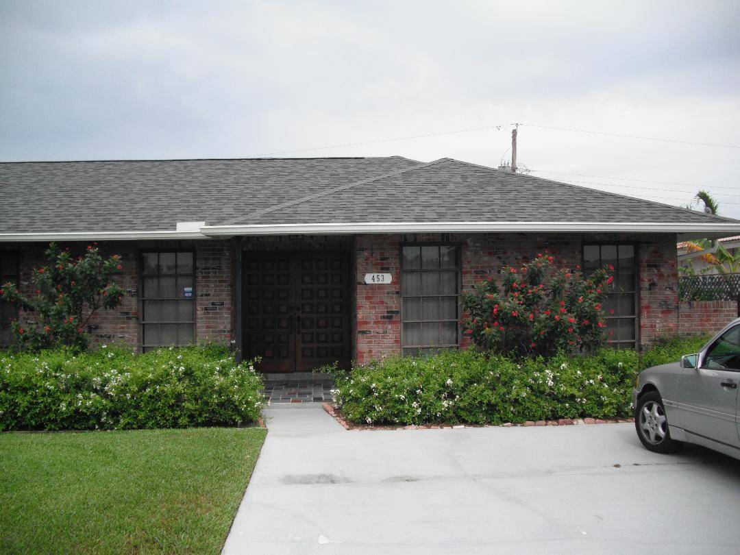 Renovated 4 bedroom 2 bath home in the convenient Paradise Palms neighborhood.