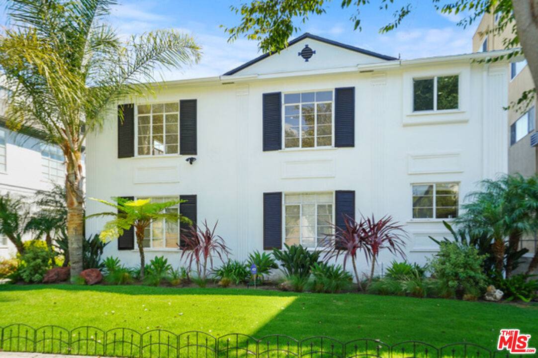474 S Roxbury Dr 1BR Beverly Hills La