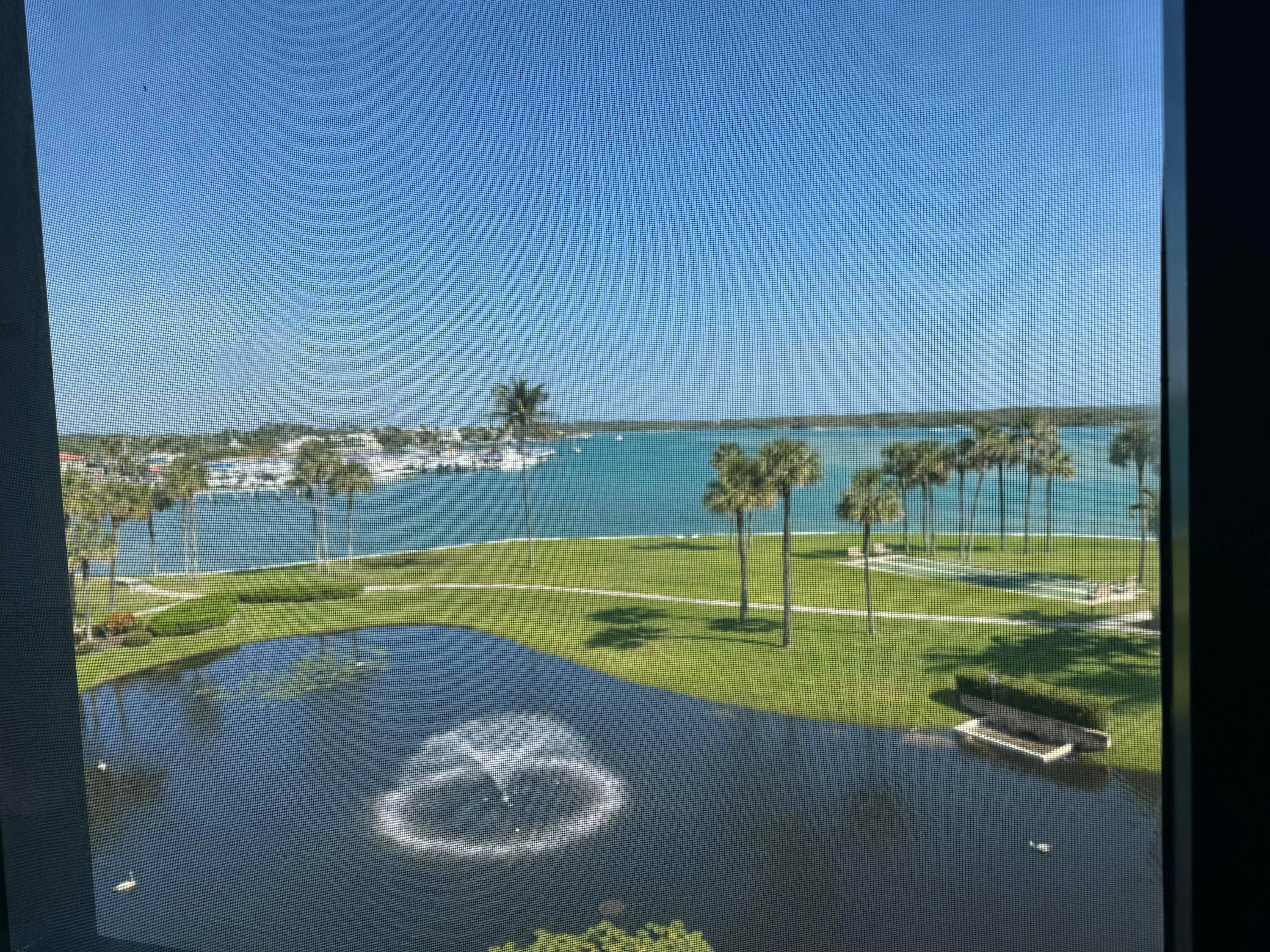 The view worth 1, 000 words !
