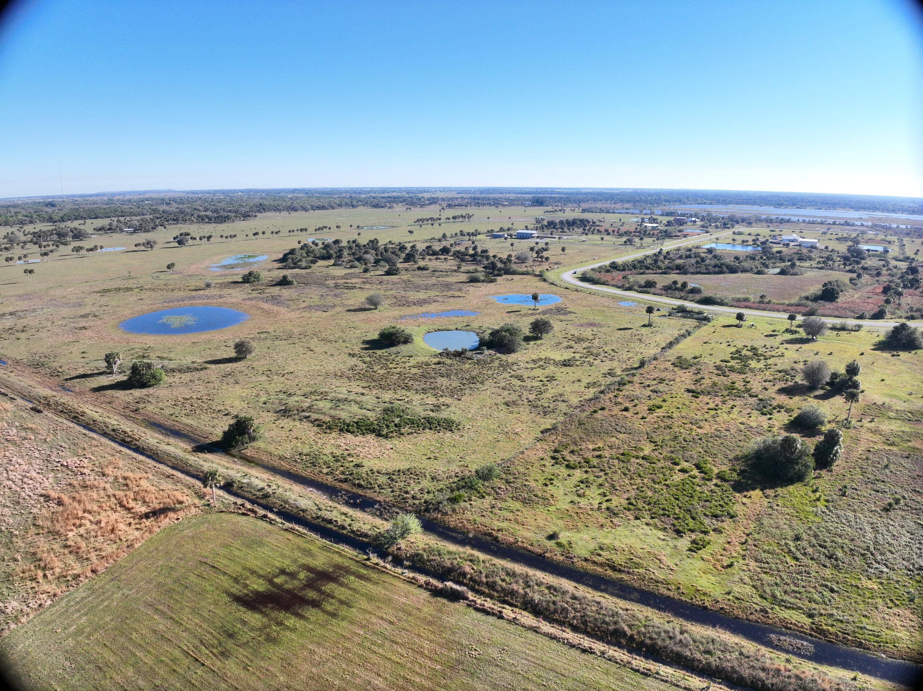 Here's your perfect opportunity to build your South Florida dream home !