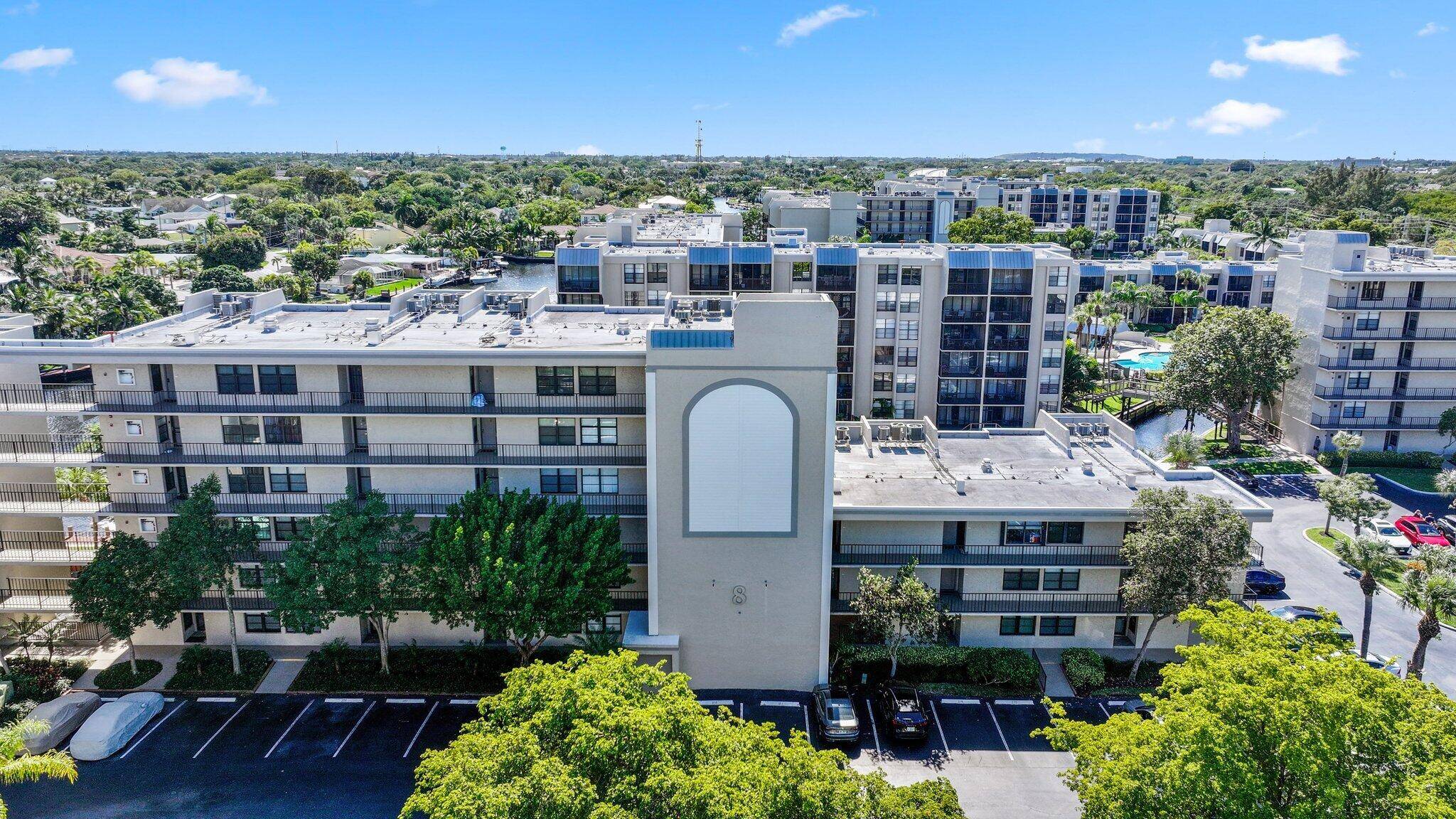 Waterfront Paradise in Boca Raton !