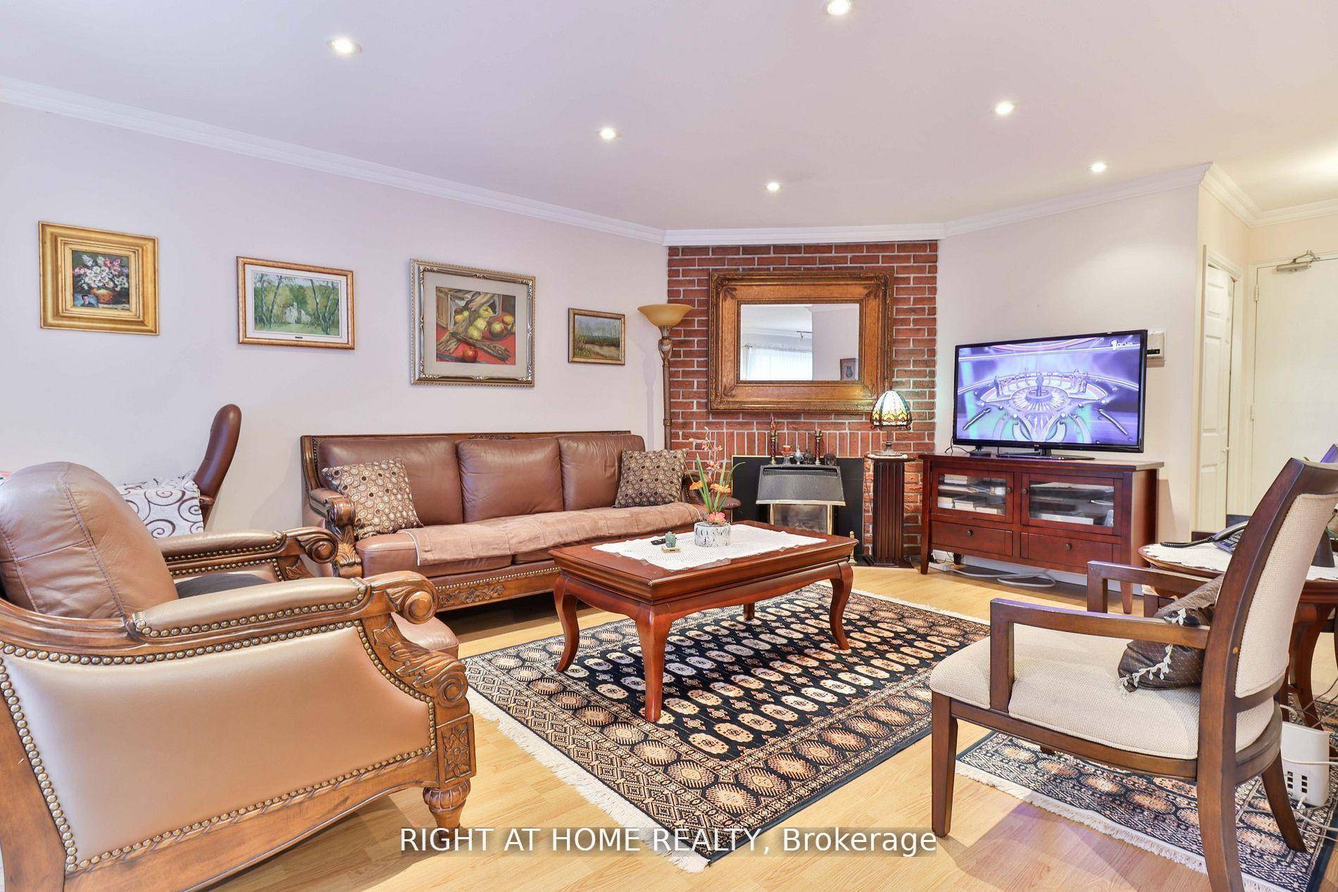 Beautiful Home In A Multi Million Dollar Neighborhood !
