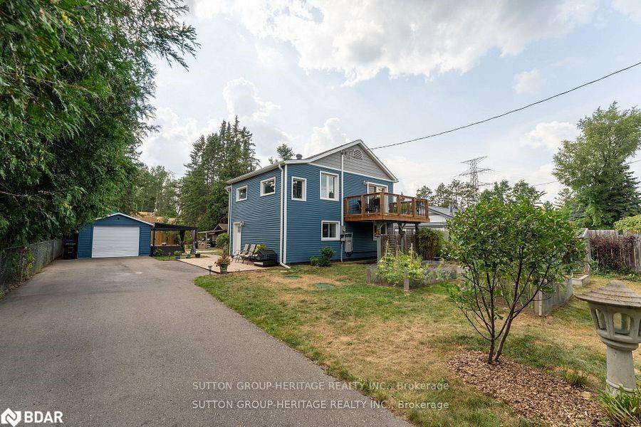 Welcome to 3660 Baldwick Lane, Springwater Fully Renovated Modern Home Situated on a spacious 60x180 ft lot, this well maintained home has been thoughtfully updated to combine comfort, efficiency, and ...