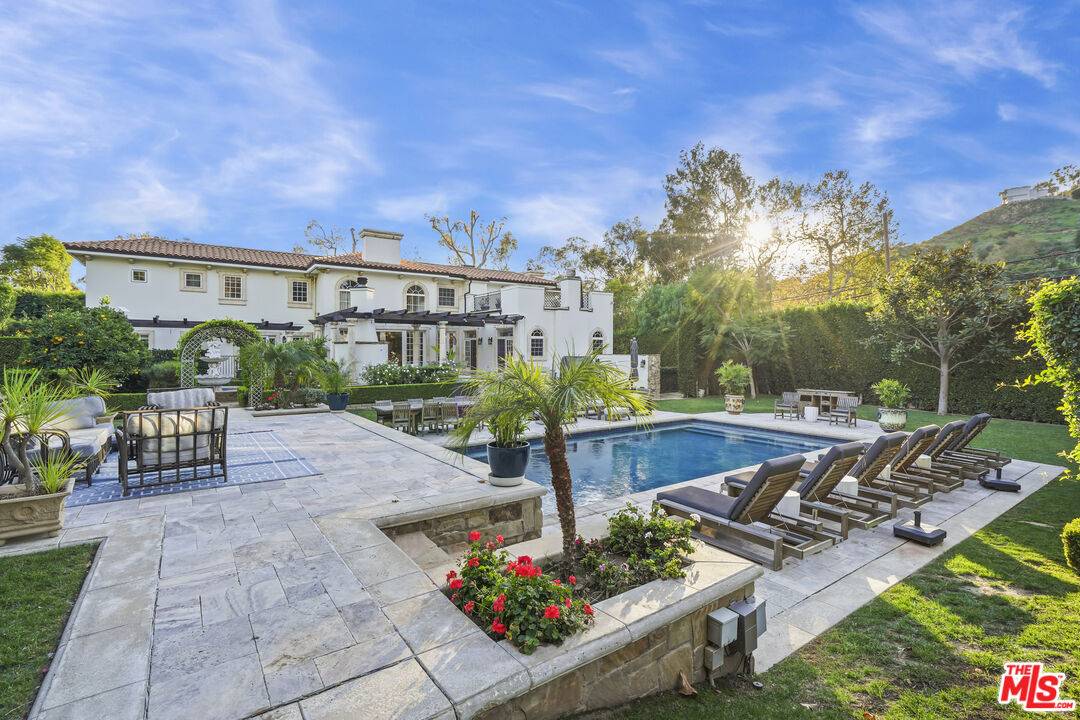 23255   Mariposa De Oro St 6BR Malibu La