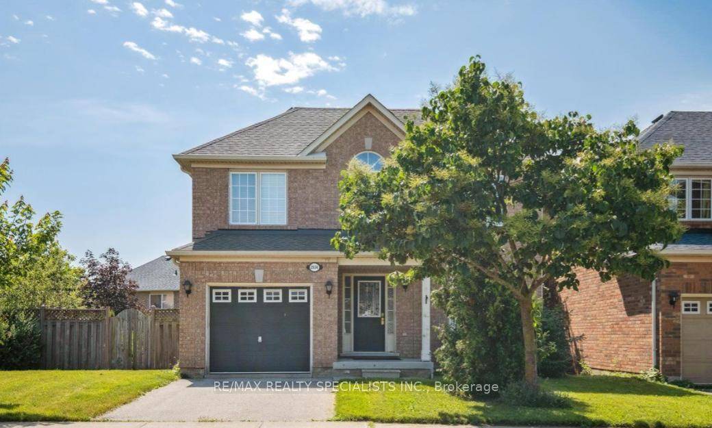 Stunning Detached Home for Lease in West Oak Trails !