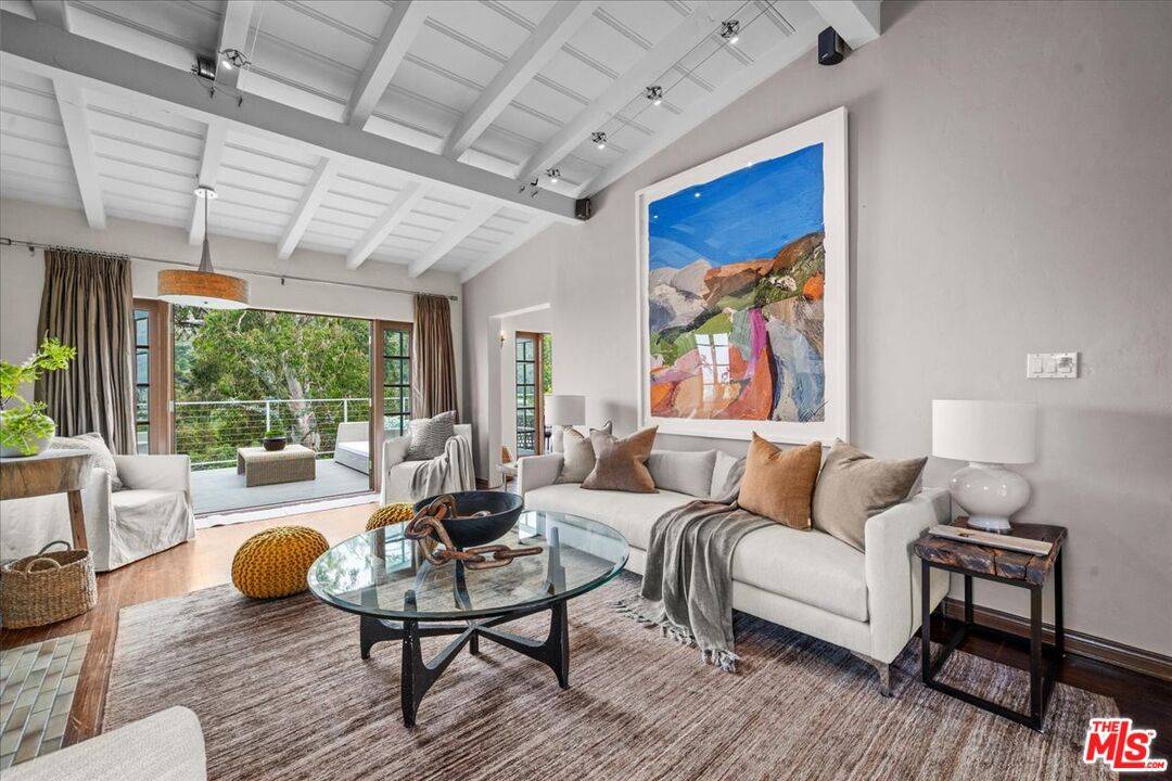 3074   Lake Hollywood Dr 4BR Hollywood Hills East La