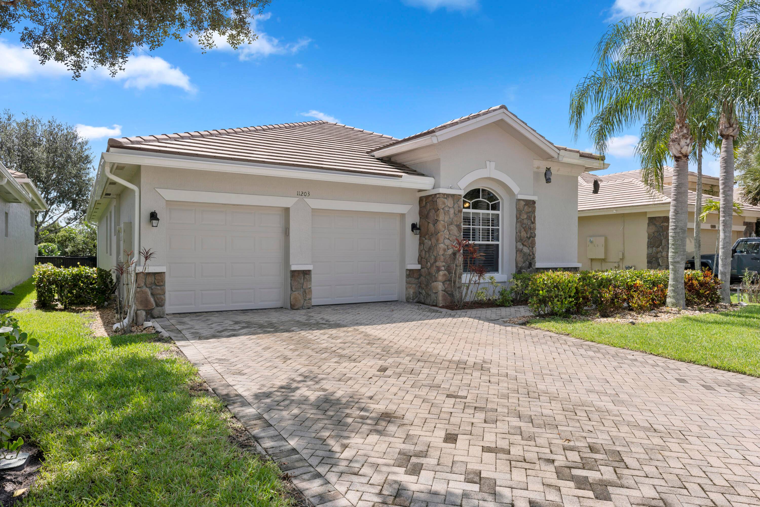 Discover this beautiful single family home located in the highly desirable neighborhood of Osprey Isles in Palm Beach Gardens.