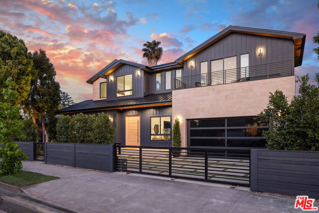 11956   Victoria Ave 5BR Marina Del Rey La
