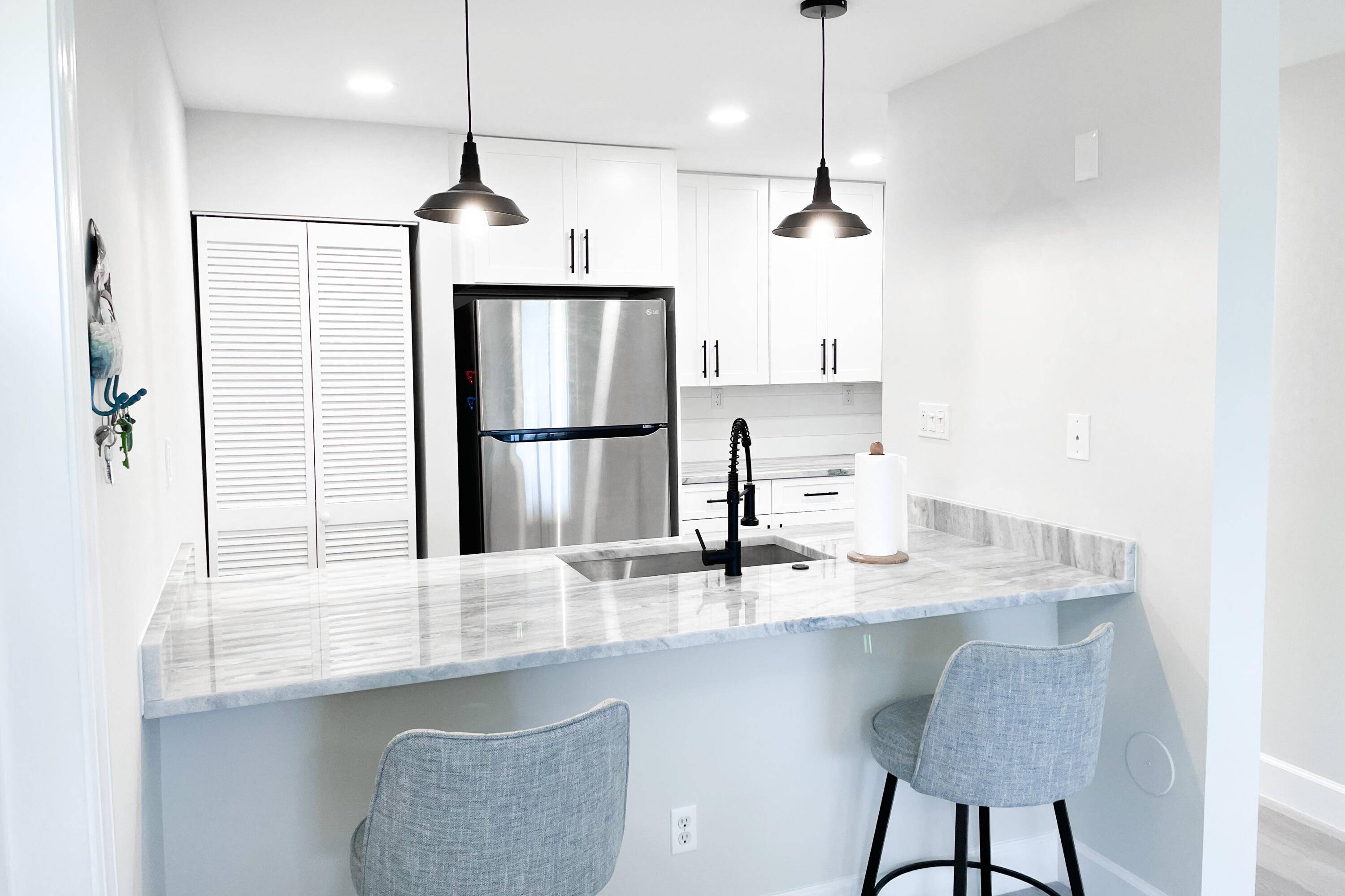 Bright and fully furnished 2 bedroom, 2 bathroom condo nestled in the Beach Villas community.