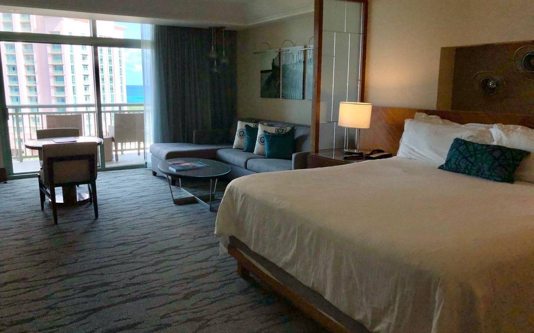 CASINO DRIVE Condo New-Providence