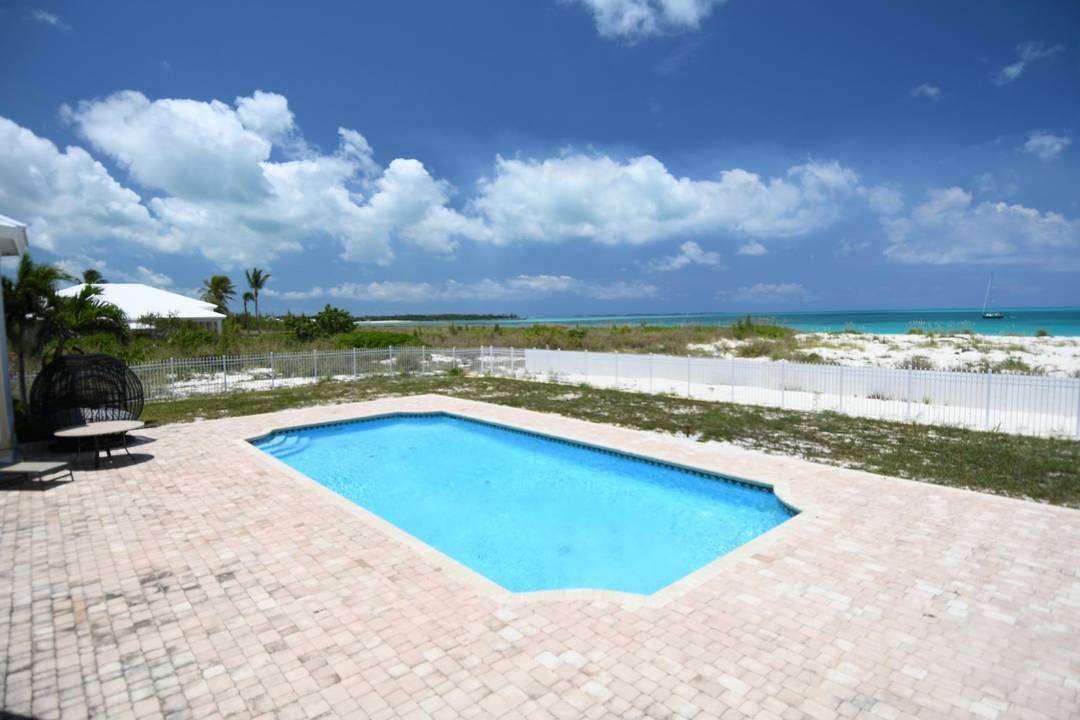 THE VILLA Single Family Home Abaco