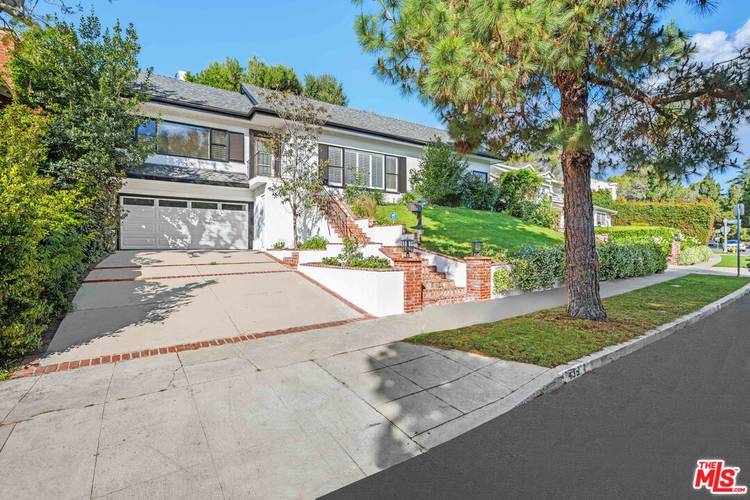 435 DALEHURST AVE 3BR Westwood La