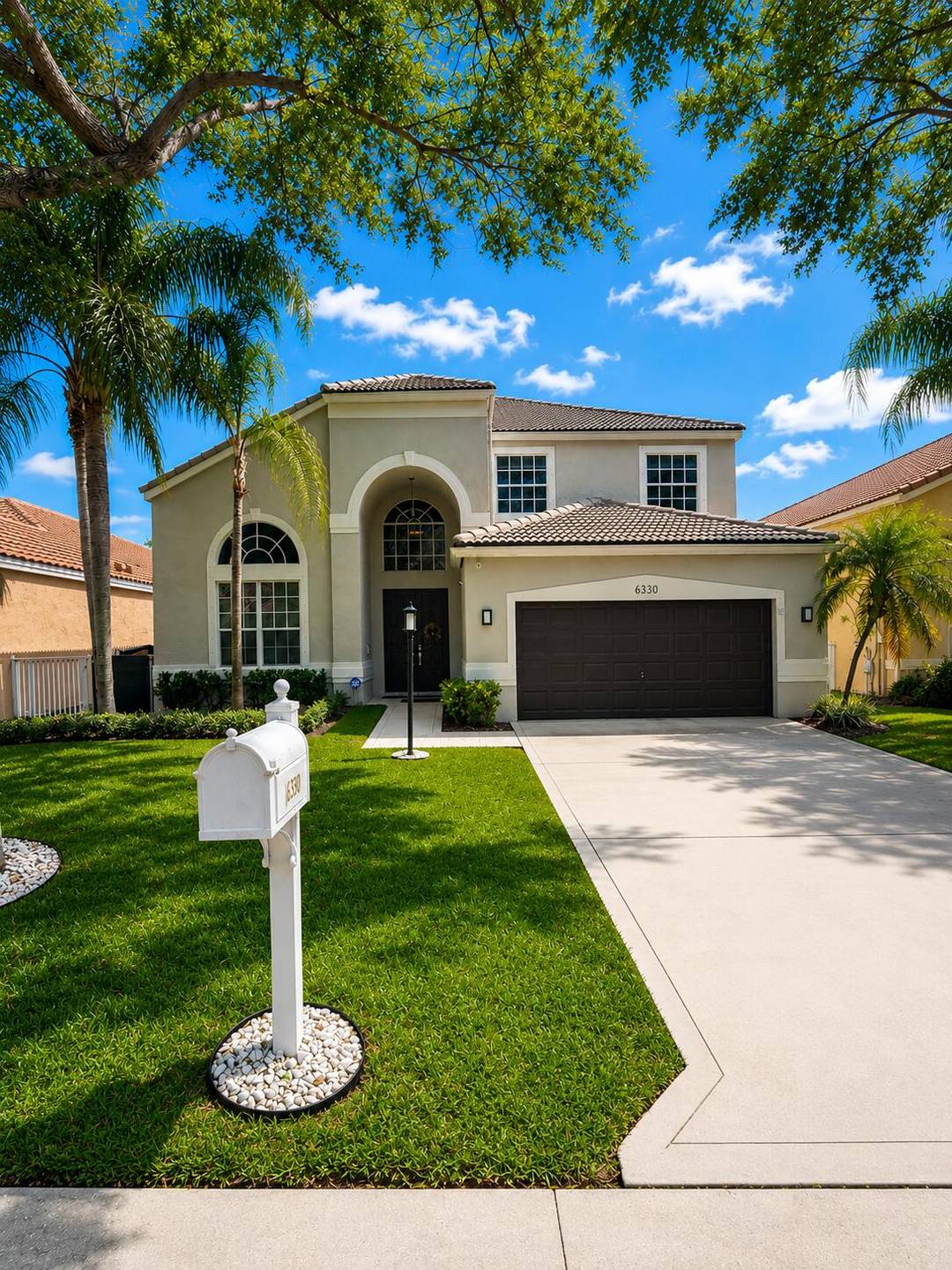 Beautifully updated and spacious 5BR 3.