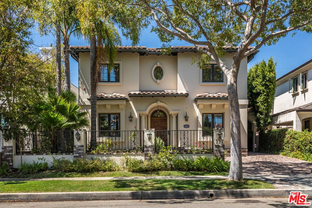357 S Almont Dr 4BR Beverly Grove La