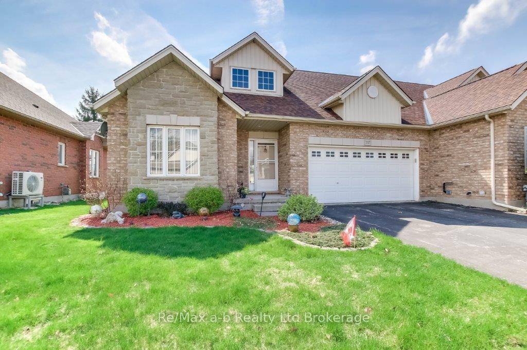 Welcome to this beautifully maintained and spacious 3 bedroom, 3 full bathroom, end unit townhome located in the highly desirable Sally Creek Community.