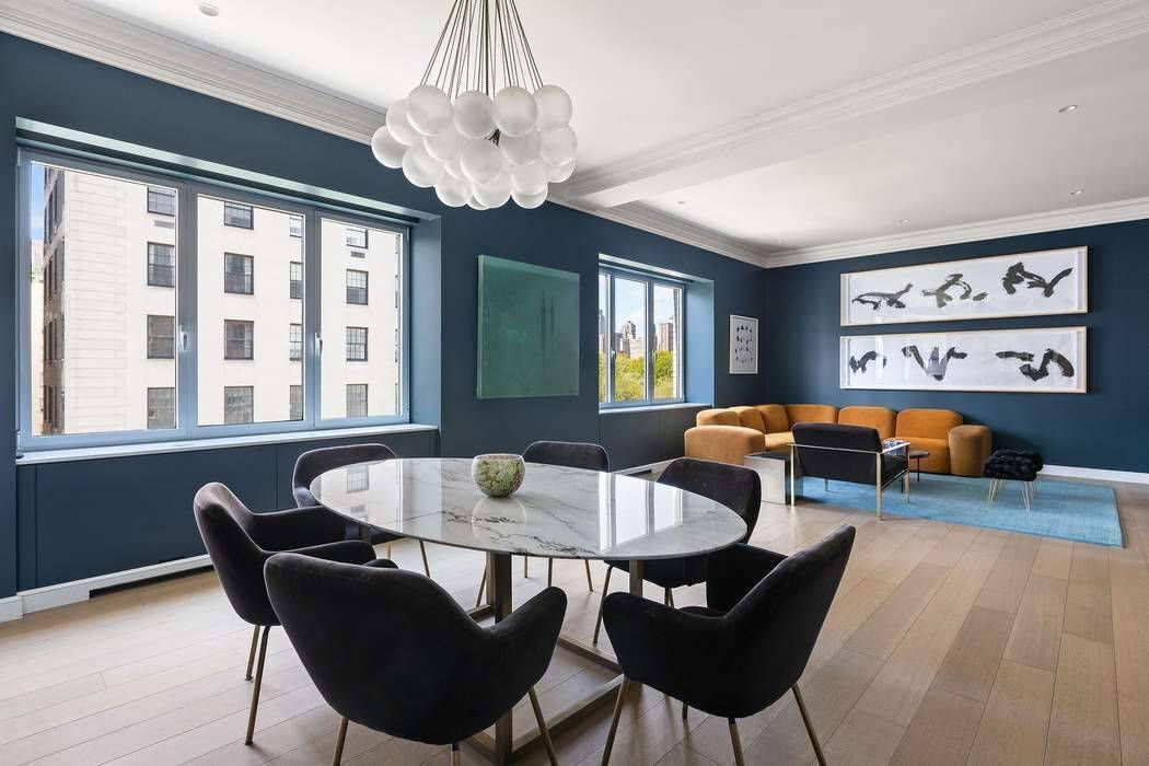 Perfectly located on 72nd Street and Fifth Avenue, this splendid residence offers the rare and fortunate combination of gracefully scaled pre war sensibility and a highly sophisticated contemporary aesthetic.