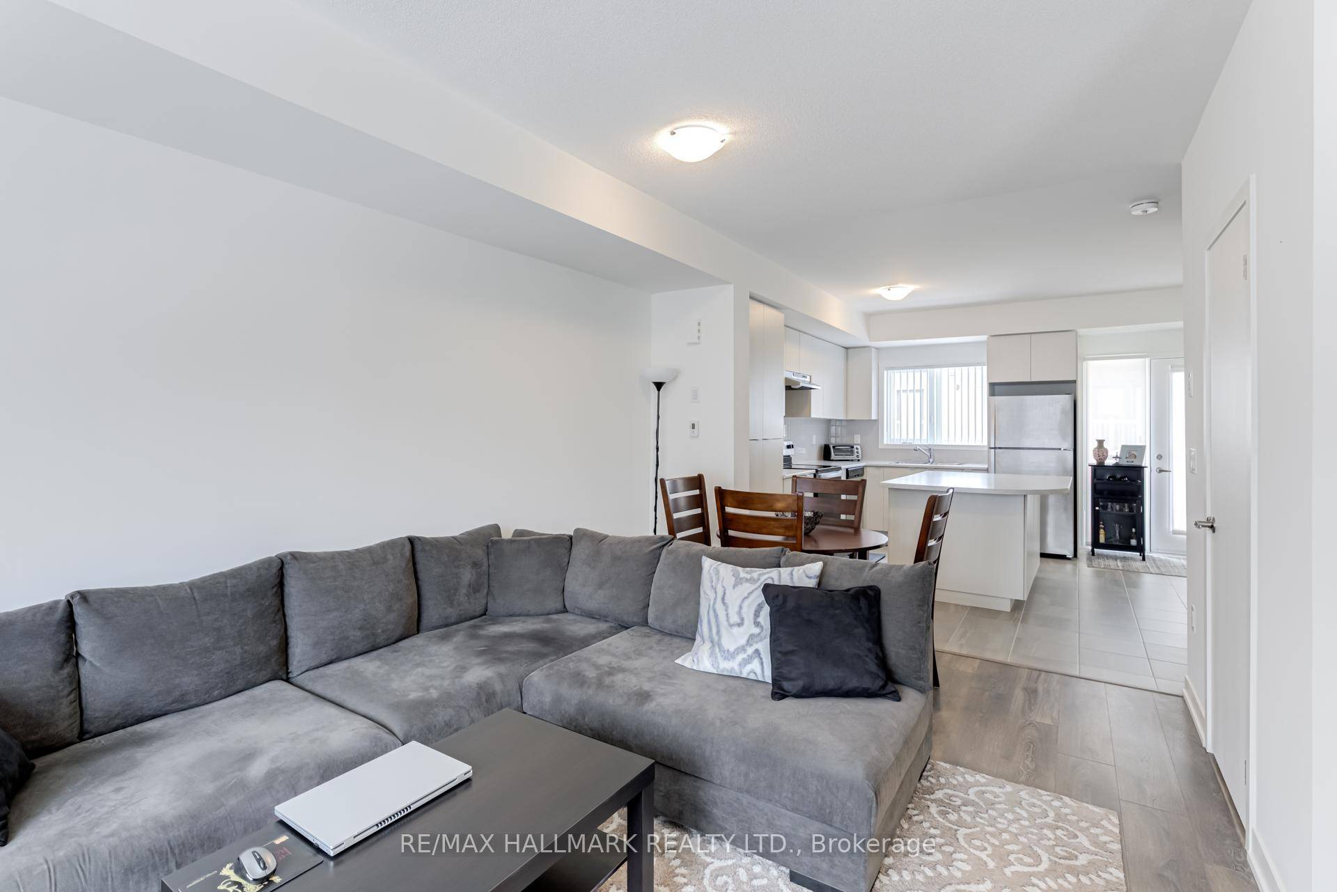 Step inside this stunning, nearly new townhome in the heart of Pickering !