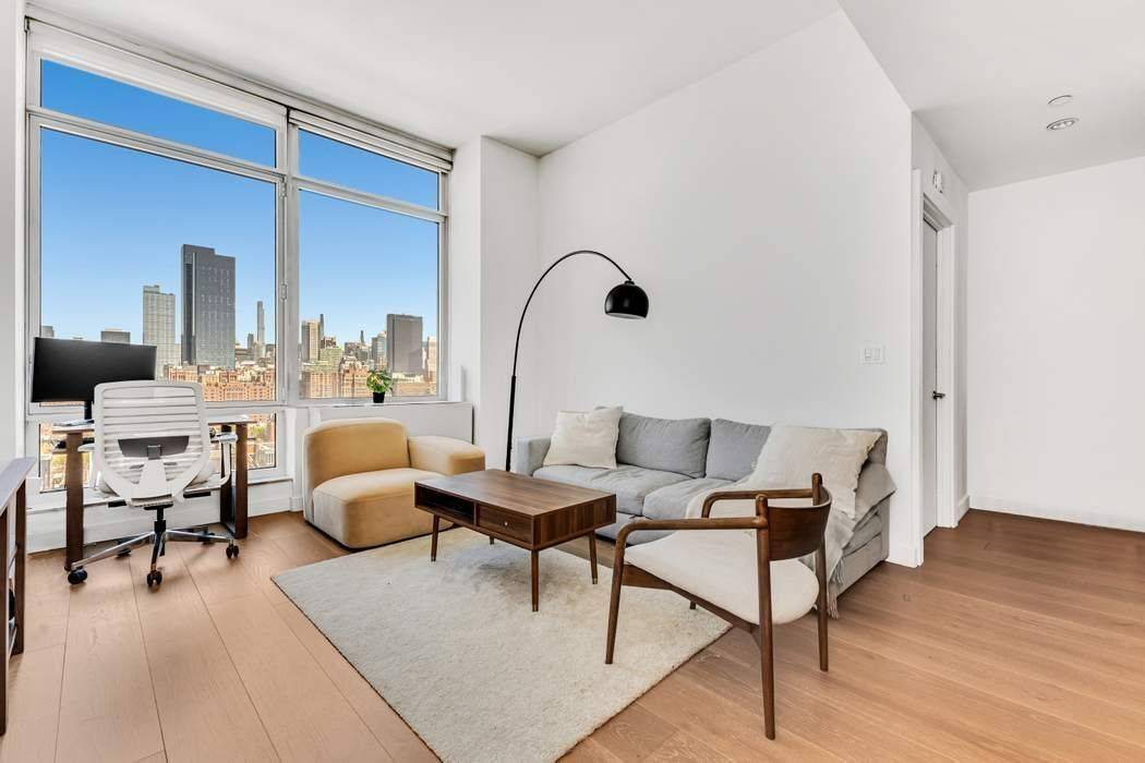 Welcome to apartment 2011, a stunning 1 Bedroom, 1 Bathroom residence in the luxurious Caledonia condominium situated between West Chelsea and Meatpacking District.