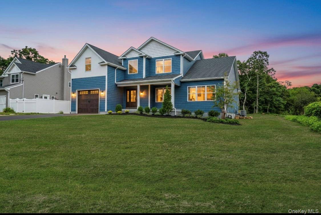 Luxury Listing Brand New Custom Colonial in Manorville !