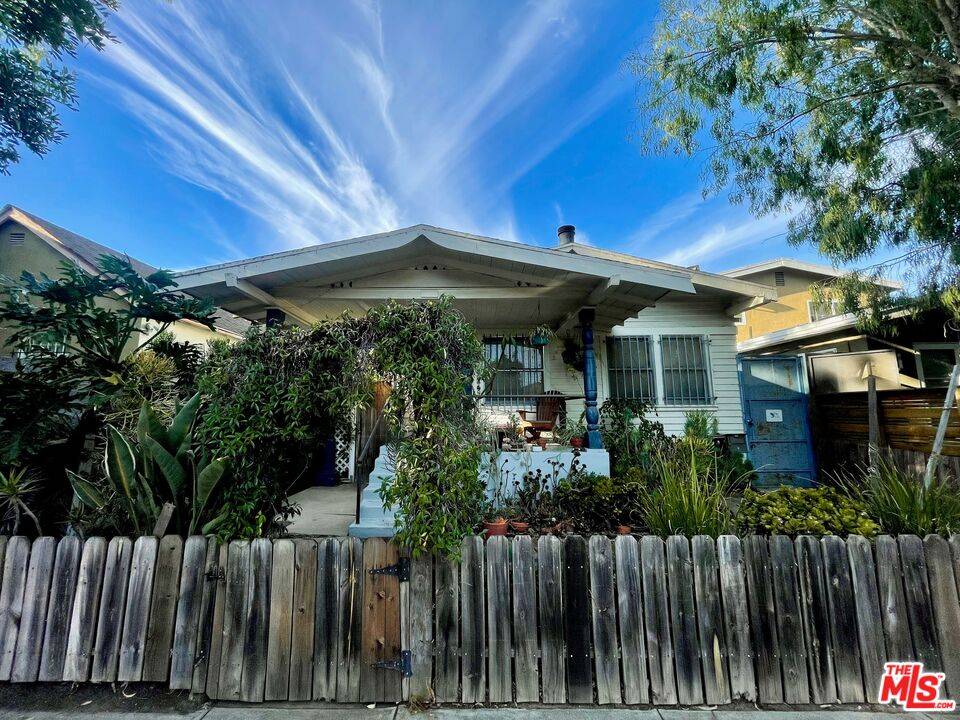 563   Westminster Ave 5BR Marina Del Rey La