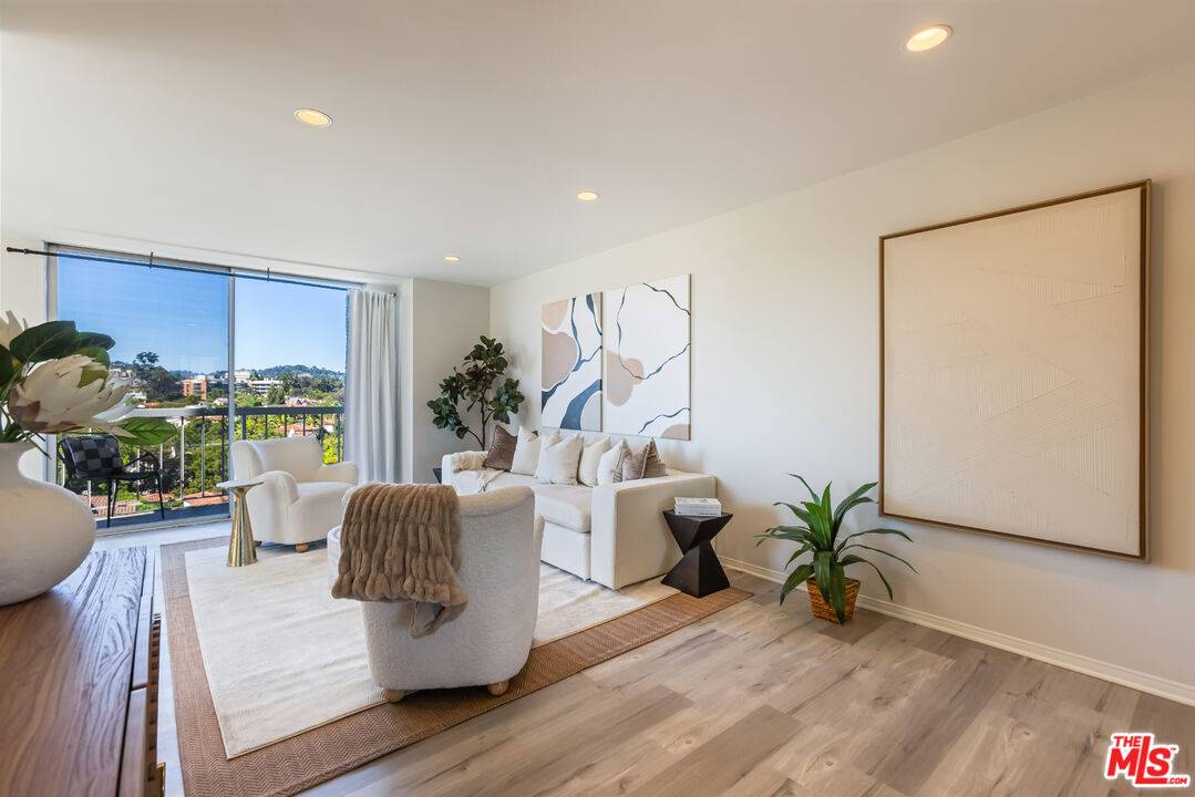 10751   Wilshire Blvd 1BR Westwood La