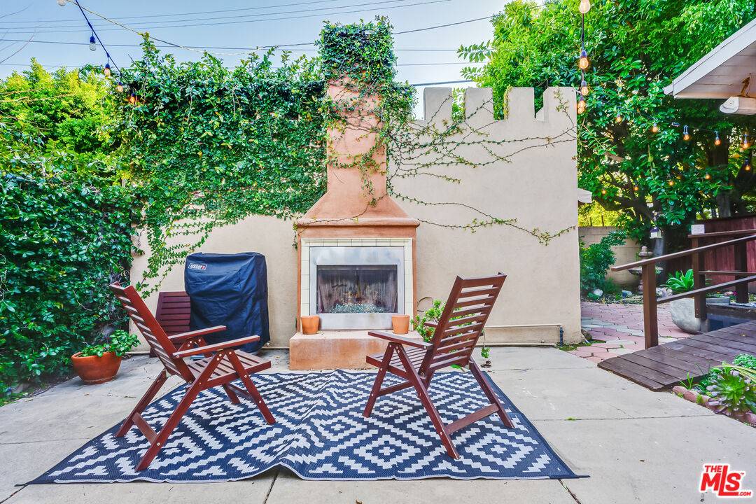 8838 Rosewood Ave 3BR Beverly Grove La