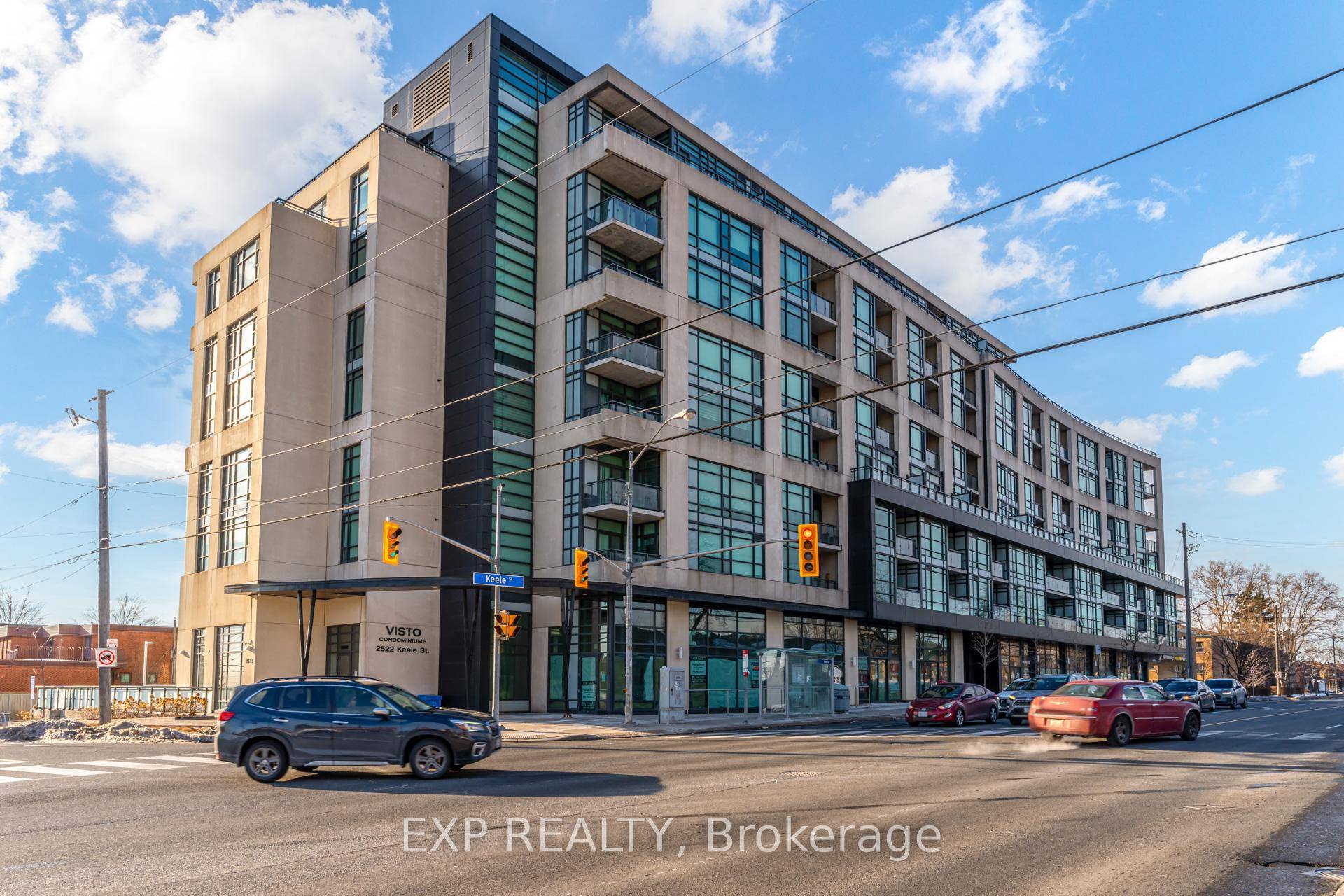 Welcome To This Stunning Condo In The Highly Coveted Maple Leaf Community !