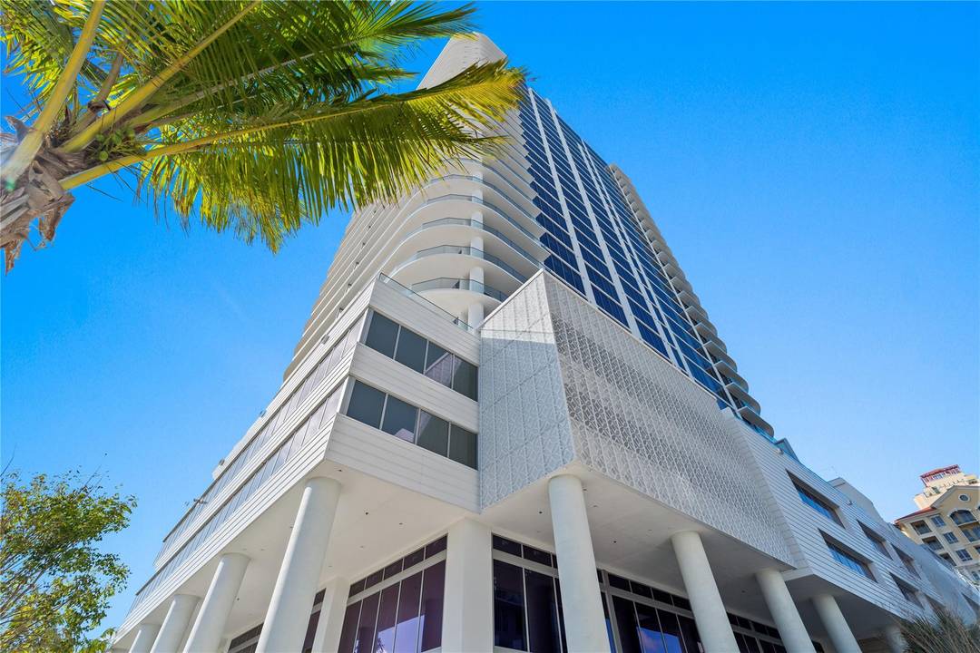 MAGNIFICENT LAS OLAS OCEAN FRONT NEWEST CONDOMINIUM SELENE IS READY FOR YOU TO MOVE IN.