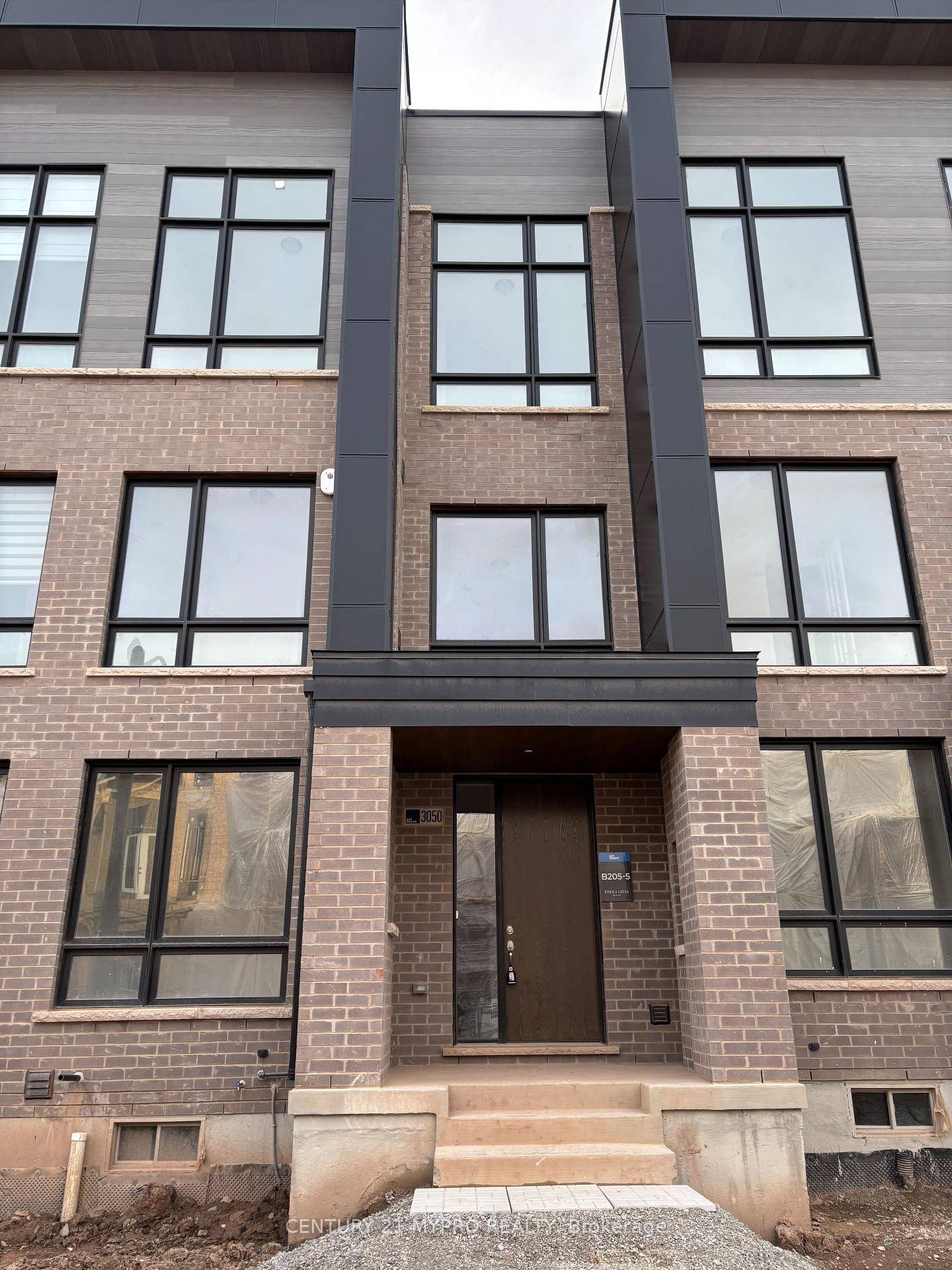Brand New Townhome Is Located In Joshua Creek Community.