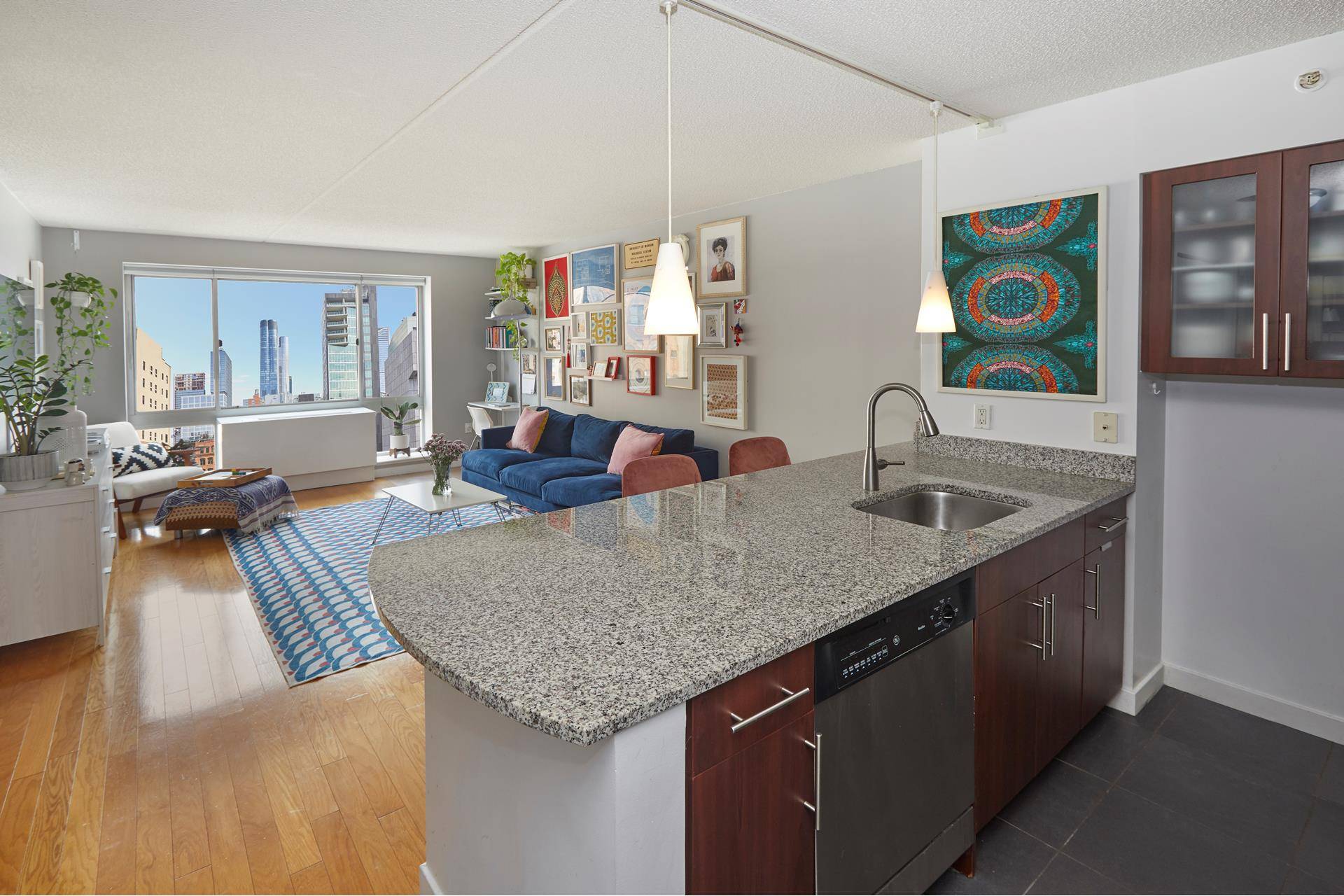 Welcome to this wonderful, sun filled, one bedroom now available at one of the most coveted buildings in the West Chelsea gallery district.