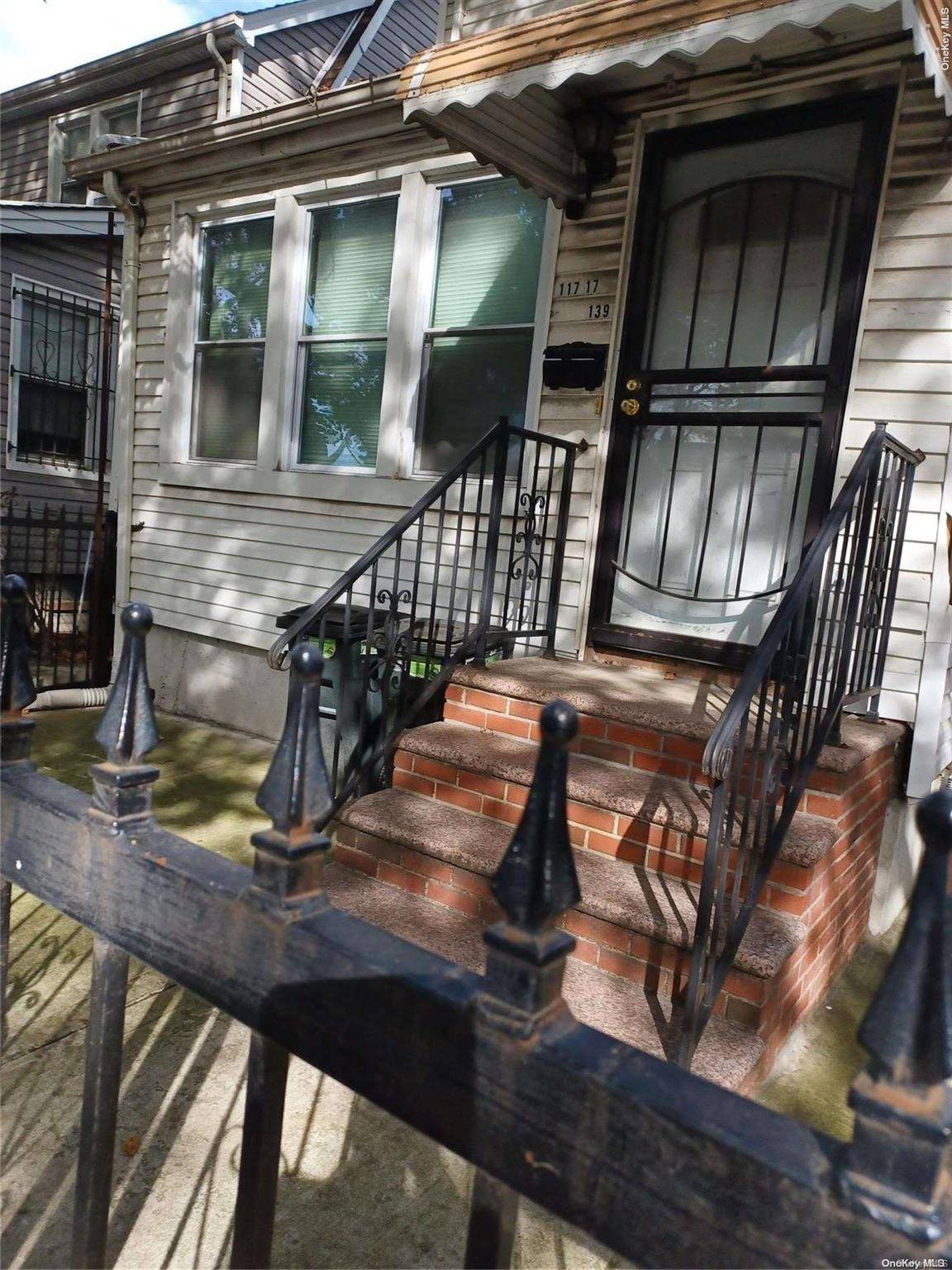 close to all the highways and JFK international airport, Additional information Interior Features Lr Dr