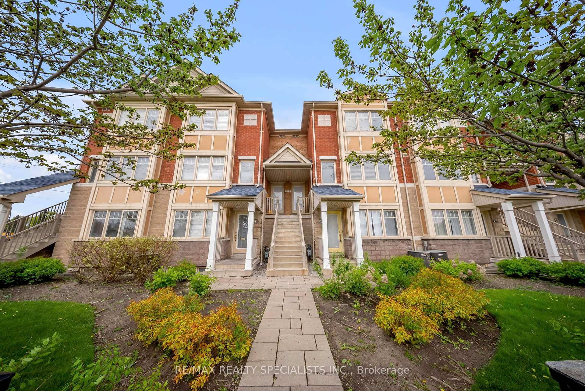 Beautifully maintained home in a highly sought after neighbourhood.
