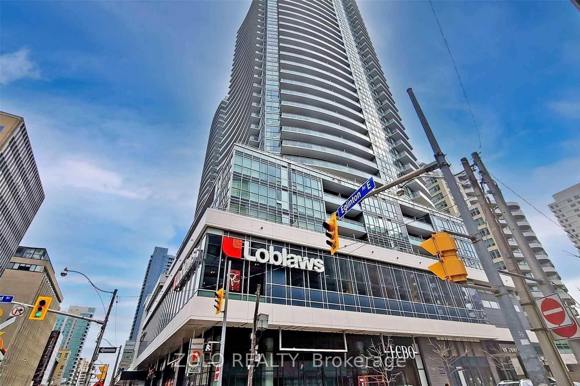 Luxurious living in Midtown's amazing location !
