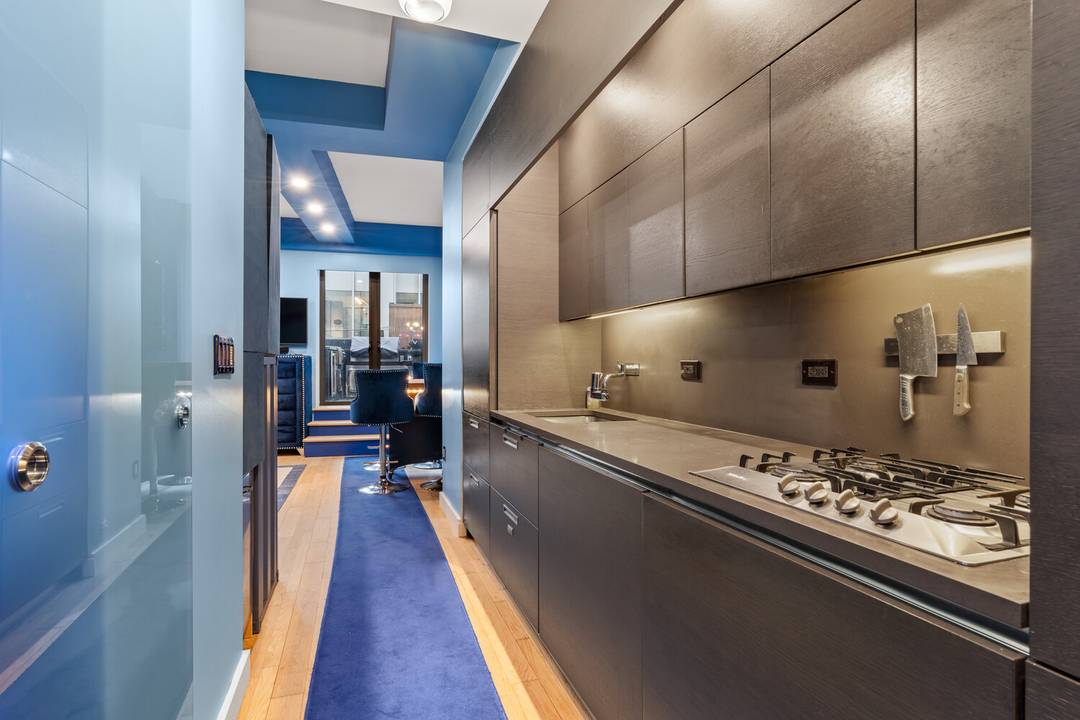 Magnificently Renovated in The Financial District Step into an Amazing and Luxurious Lifestyle at 20 Pine Street !