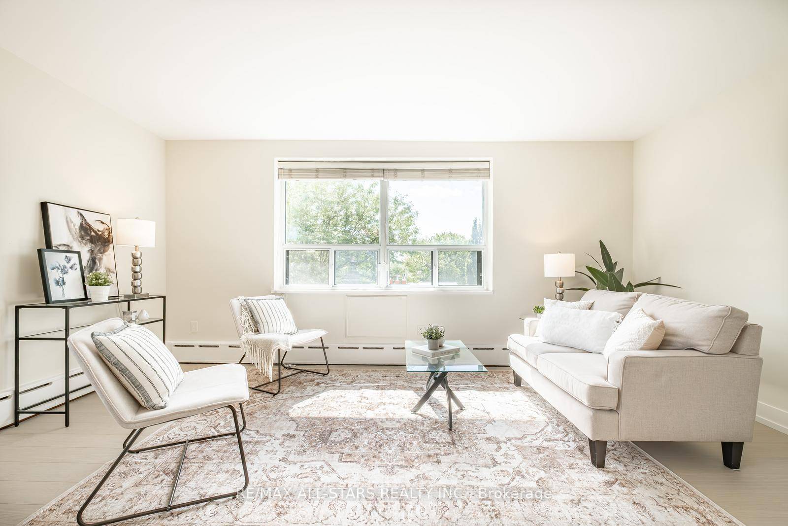 Welcome to 78 Warren Road, Unit 501 a bright, upgraded suite that checks all the boxes.