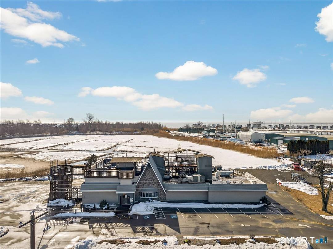 The Deck is a waterfront restaurant, sports bar and nightlife destination in Westbrook serving the Connecticut shoreline including Old Saybrook, Clinton, Madison, and Essex.