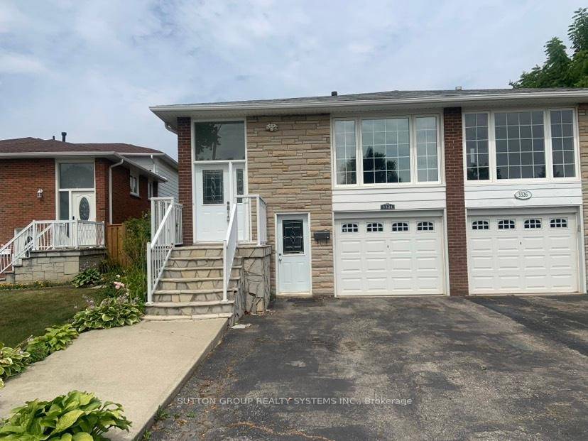2 Bedroom unit conveniently located in the heart of Applewood.