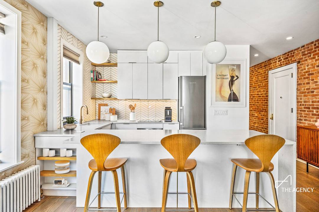 Gut Renovated Two Bedroom Condominium in prime condition !