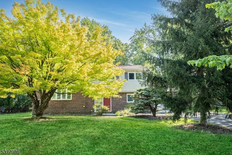 Spacious rental in a great Pine Brook location with all public utilities.