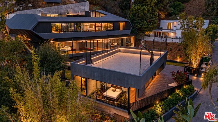 1907  N Beverly Dr 5BR Hollywood Hills East La