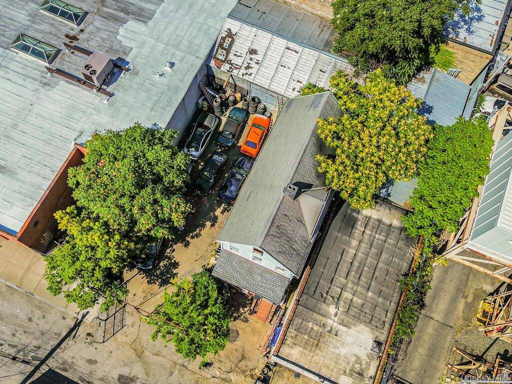 Being sold as land ! M1 1 INDUSTRIAL.