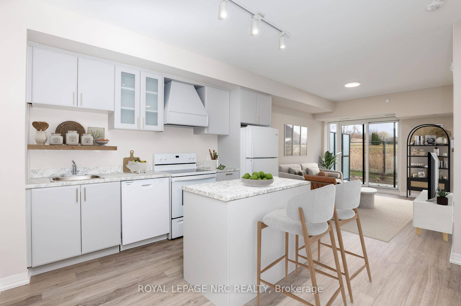 Experience life on your terms in this open concept 2 bedroom, 2 bathroom unit overlooking a golf course.
