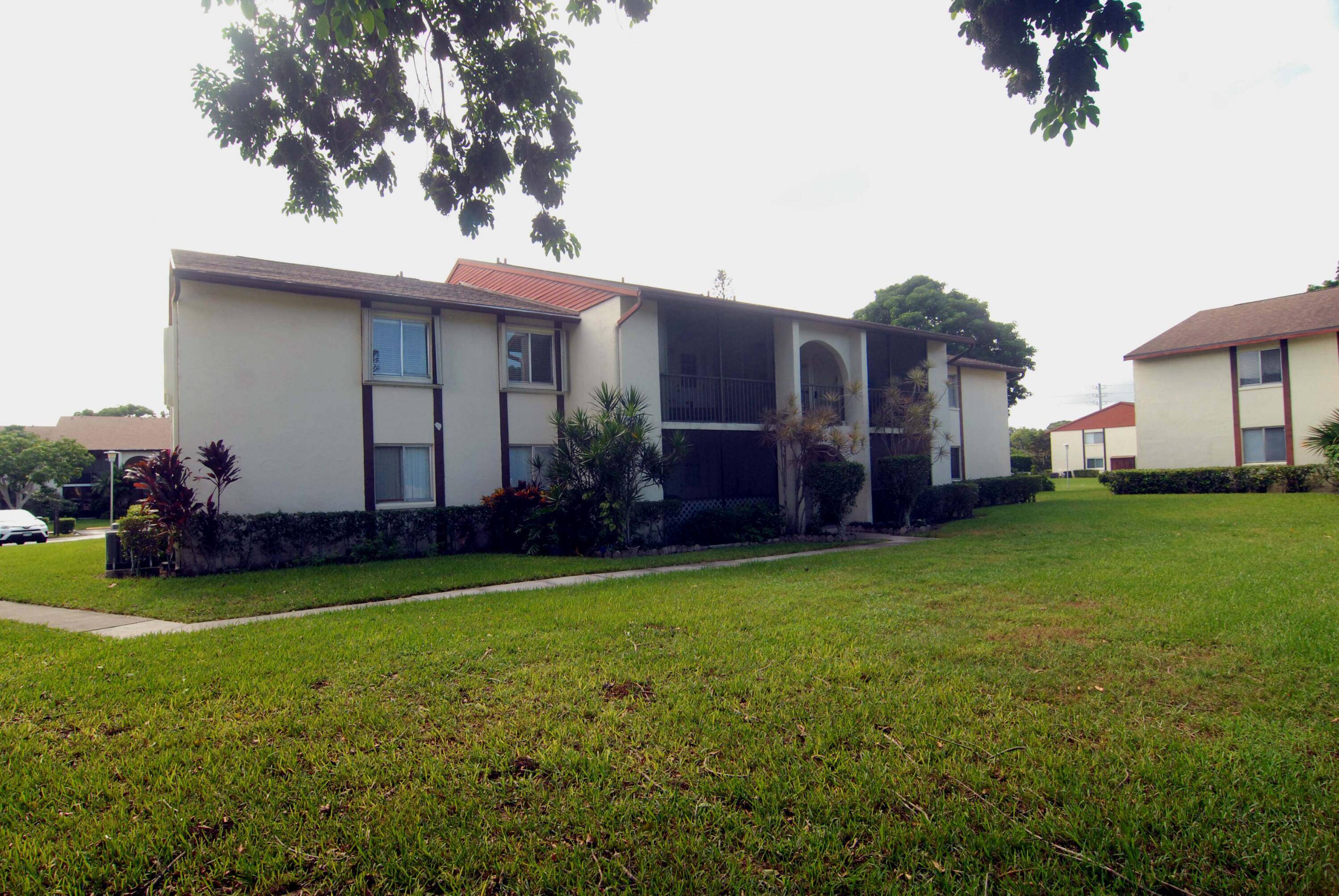 1, 000. 00 BUYERS INCENTIVE If the buyer chooses Guaranteed rate loans, James Cannata, or John Jordon lender is offering 1000 towards the buyer closing cost and up to 795.