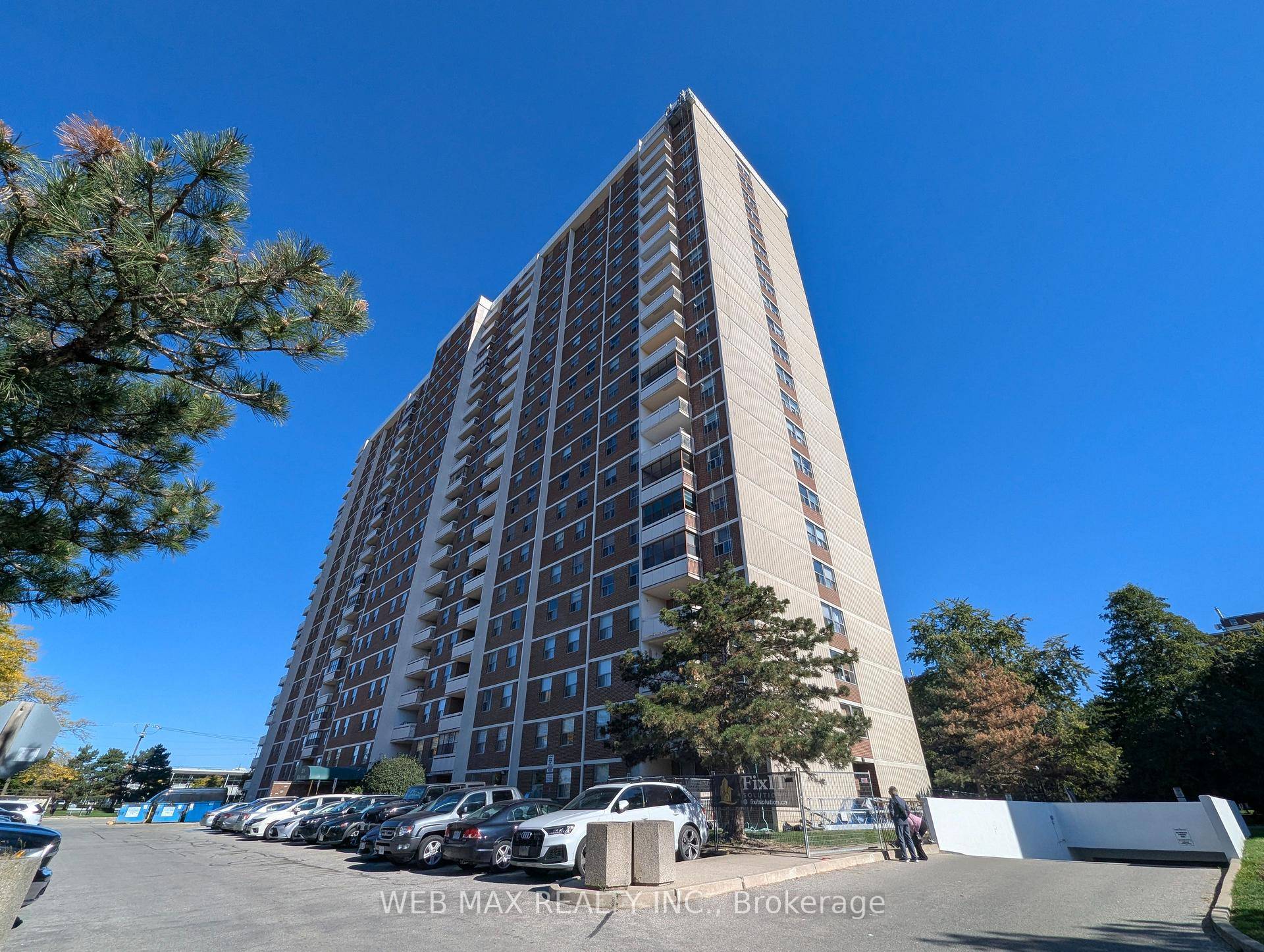 Fantastic Location ! Spacious and Bright 3 Bedroom, 2 Washroom Corner Unit Apartment In Prime North York Area and Well Managed Building.