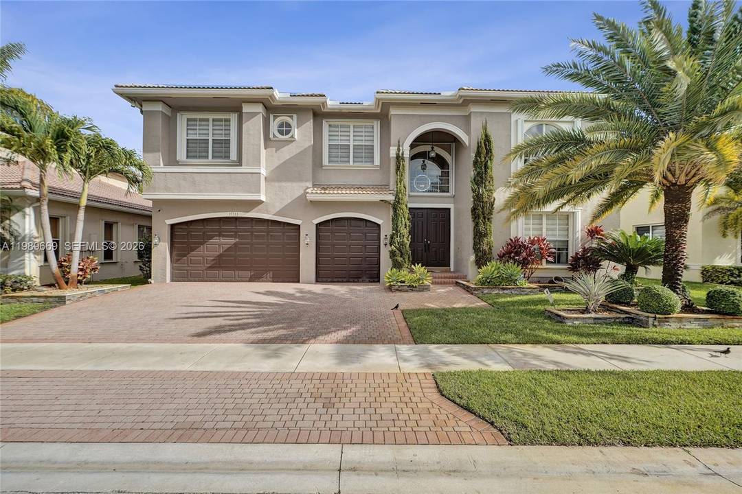 WELCOME TO ONE OF THE MOST PRESTIGIOUS AND RARELY AVAILABLE RESIDENCES IN SUNSET FALLS THE GRAND AMANDA ESTATE, THE LARGEST MODEL IN THE COMMUNITY.