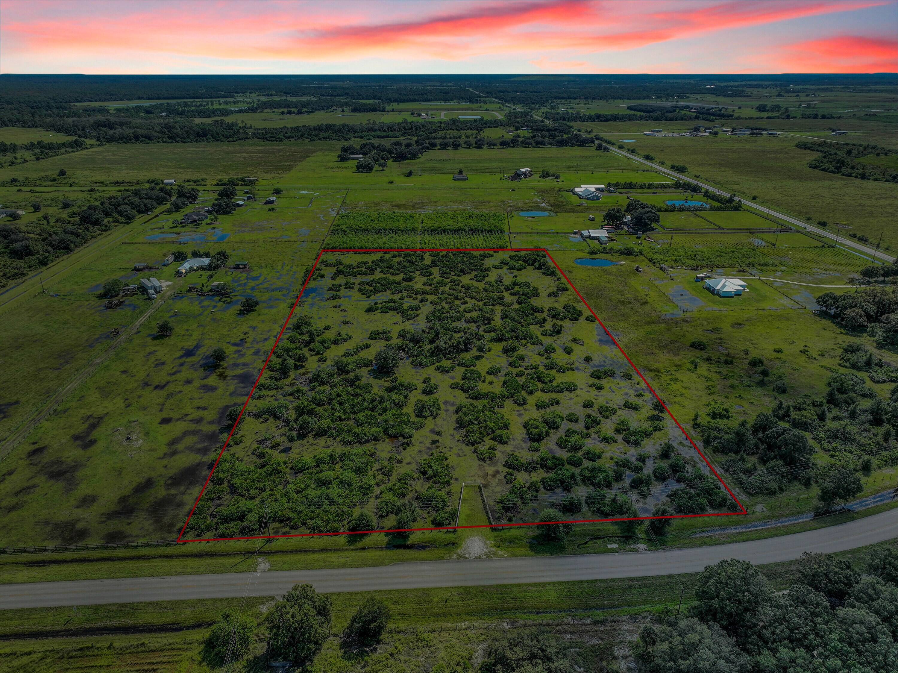 Build your dream home, ranch, or agricultural retreat on this high and dry 10 acre parcel in Okeechobee.