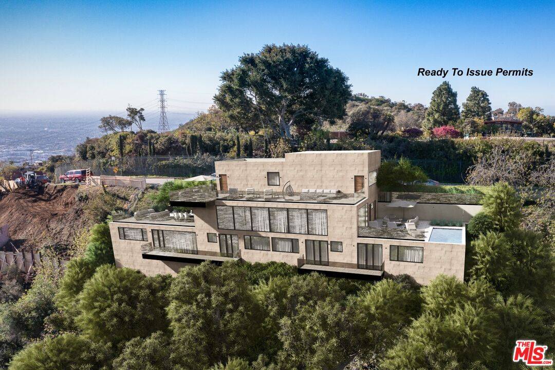 7315  W Pyramid Pl 4BR Hollywood Hills East La