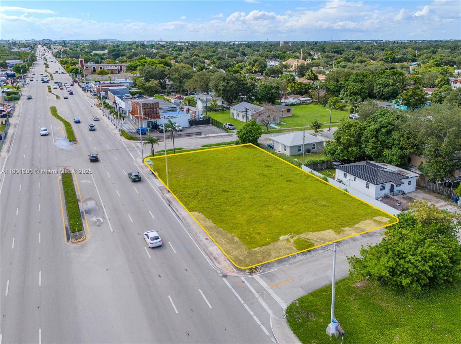 PRESENTING A SITE PLAN APPROVED OPPORTUNITY WITH FULL BLOCK FRONTAGE ON WEST LITTLE RIVER S CRITICAL NW 79TH STREET PATH TO PROGRESS.