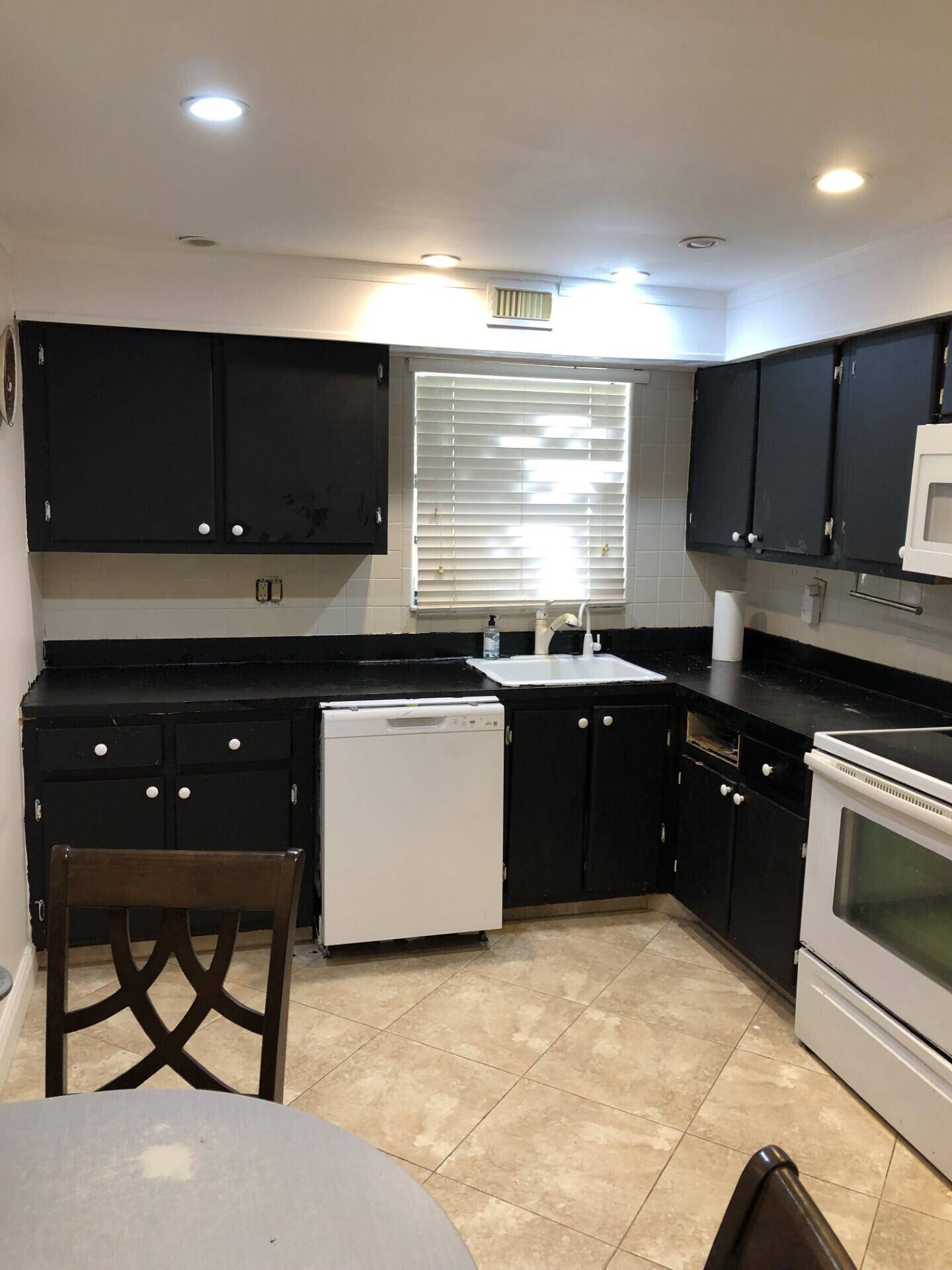 Ground floor property overlooking the golf course.