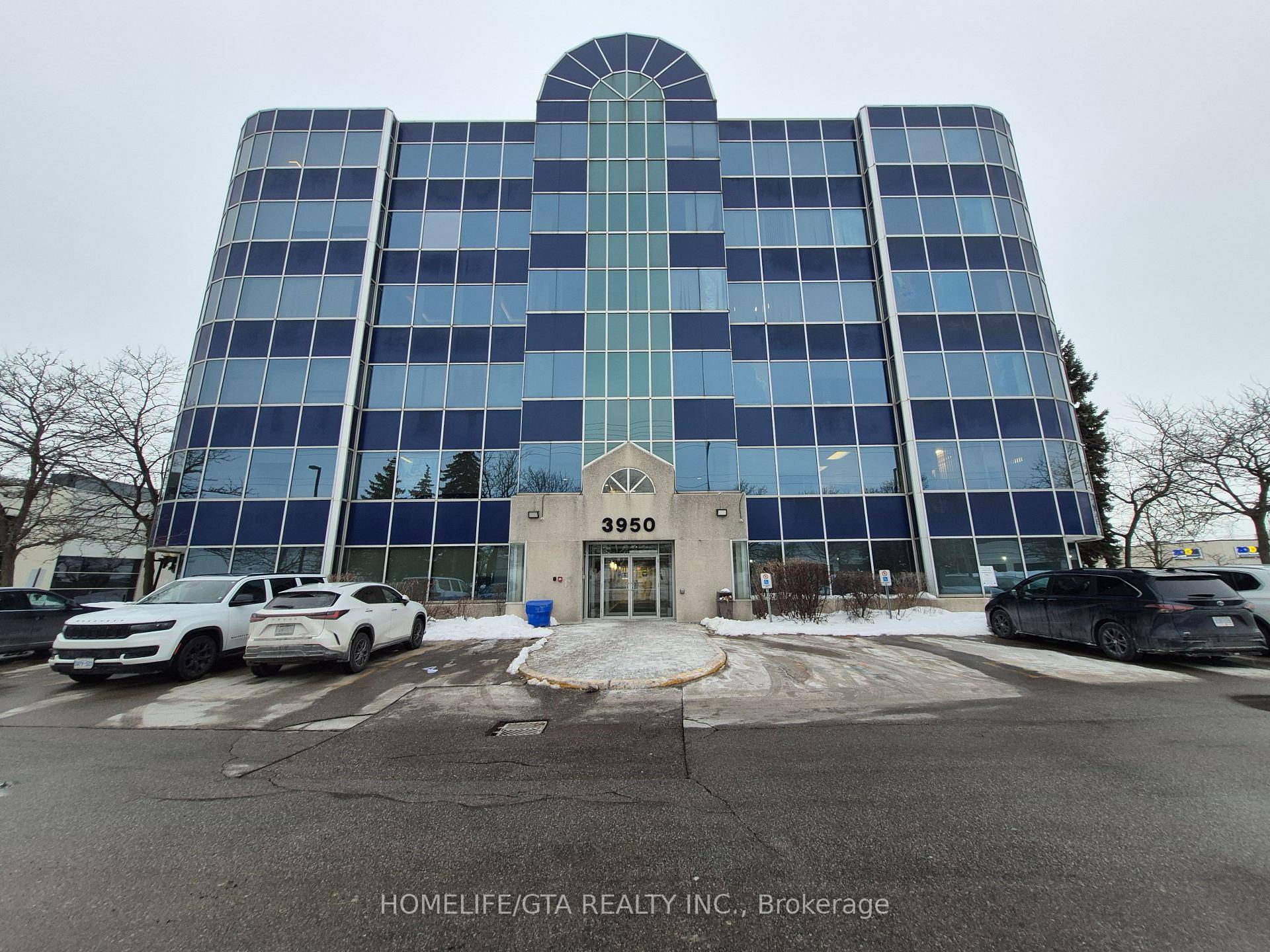 1 Fully Renovated And Furnished Professional Office Room 10X 10 in an office Center shared With owner.